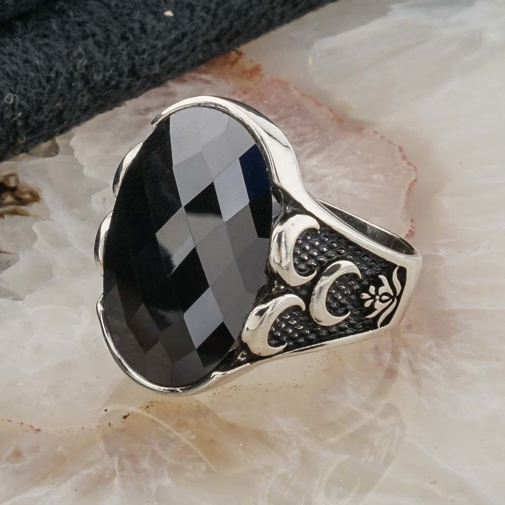 siyah-zirkon-tasli-3-hilal-detayli-gumus-erkek-yuzuk-3550