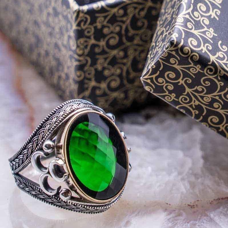 925-yesil-zirkon-tasli-uc-hilal-detayli-yuzuk-7705