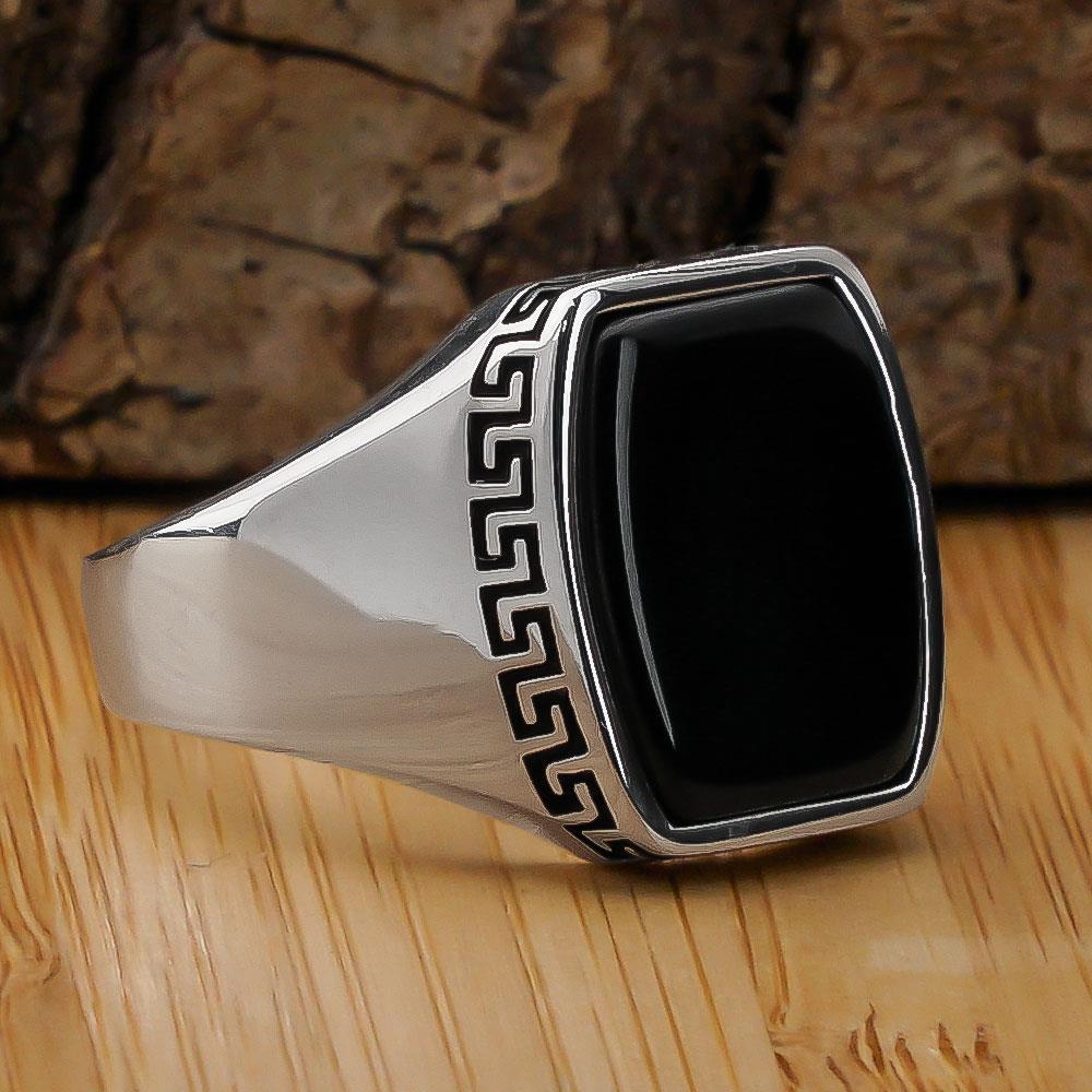 Onyx Ring