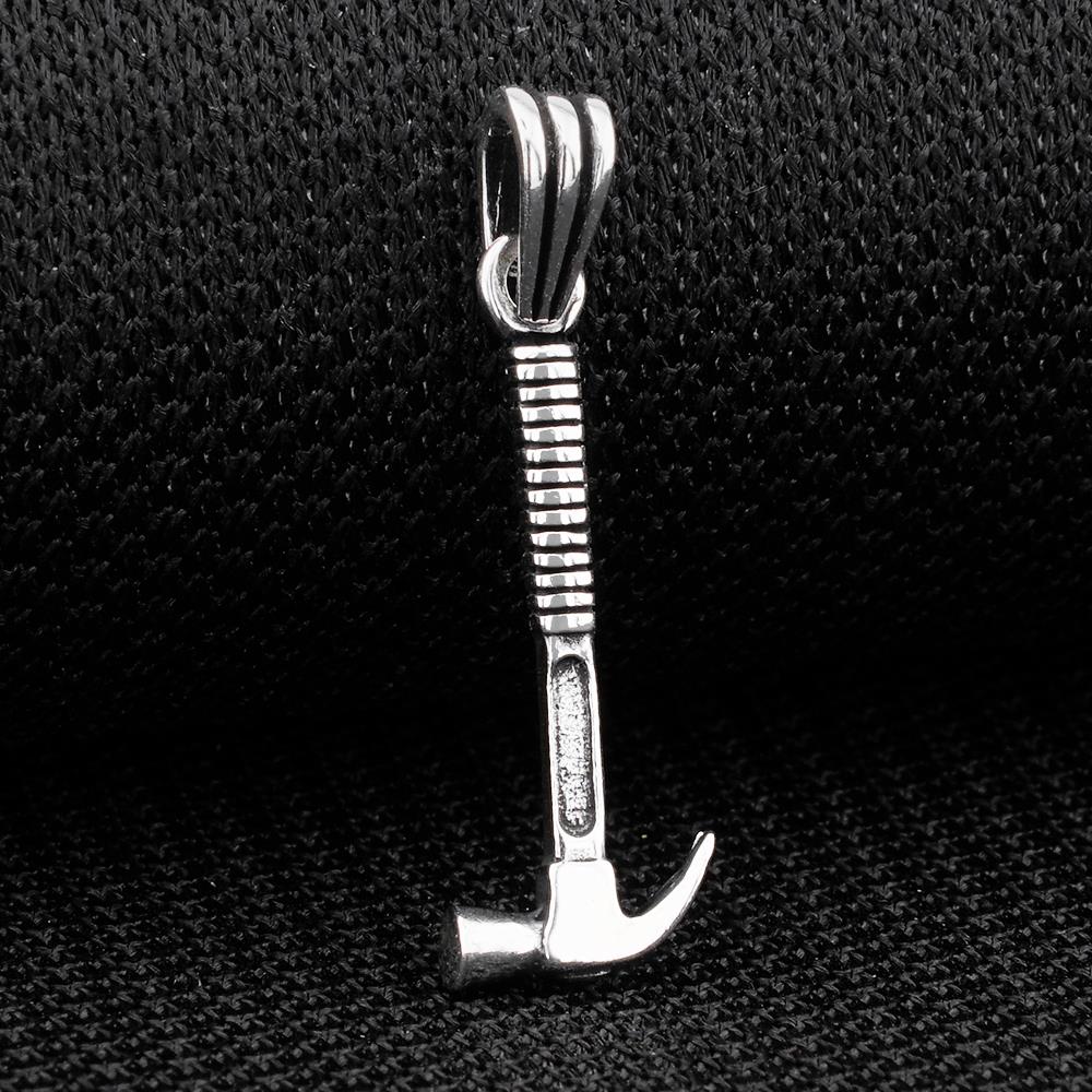 buyuk-kartal-tasarimli-925-ayar-gumus-deri-ipli-kolye-8576